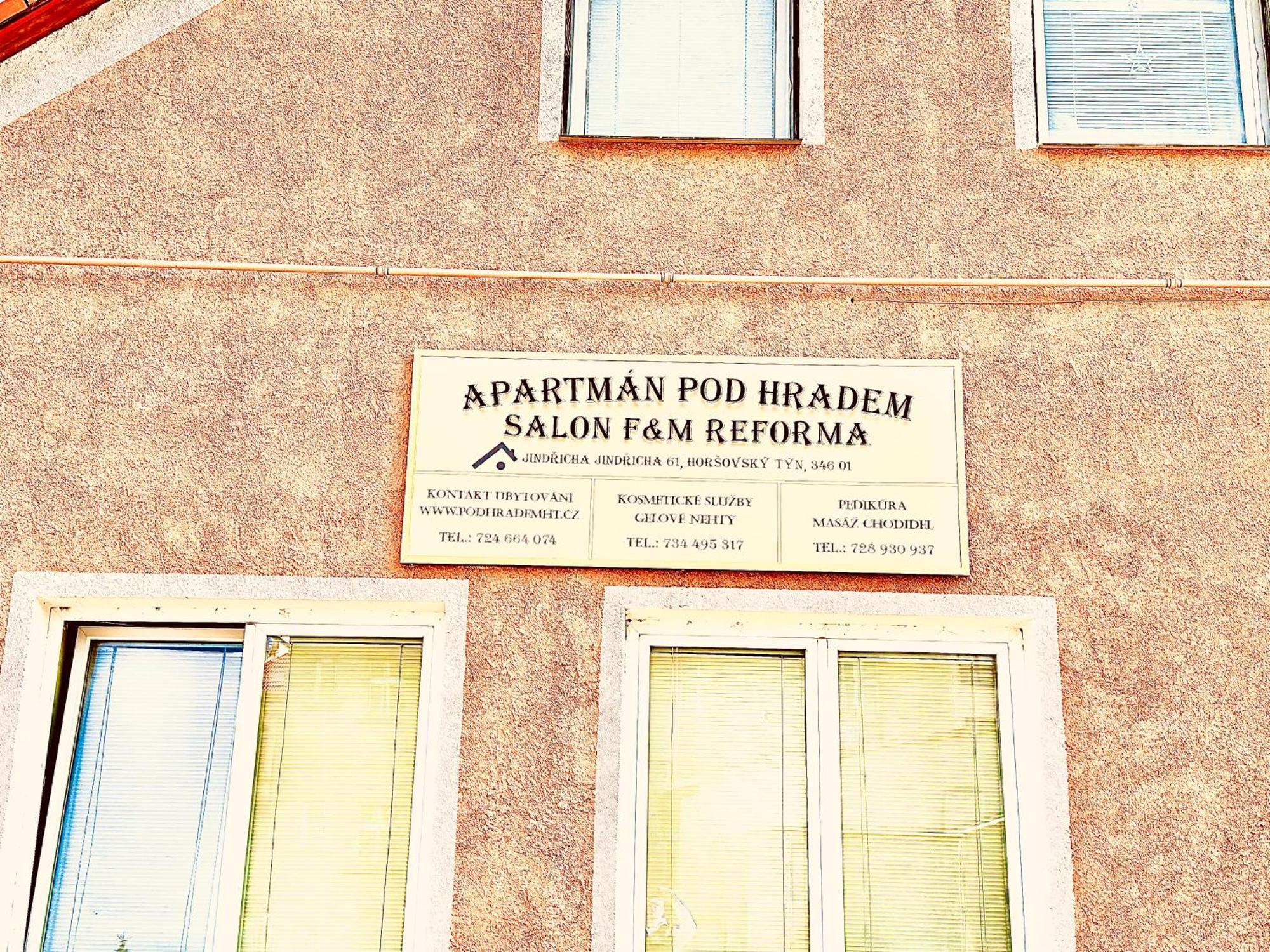 Apartman Pod Hradem Horšovský Týn Esterno foto