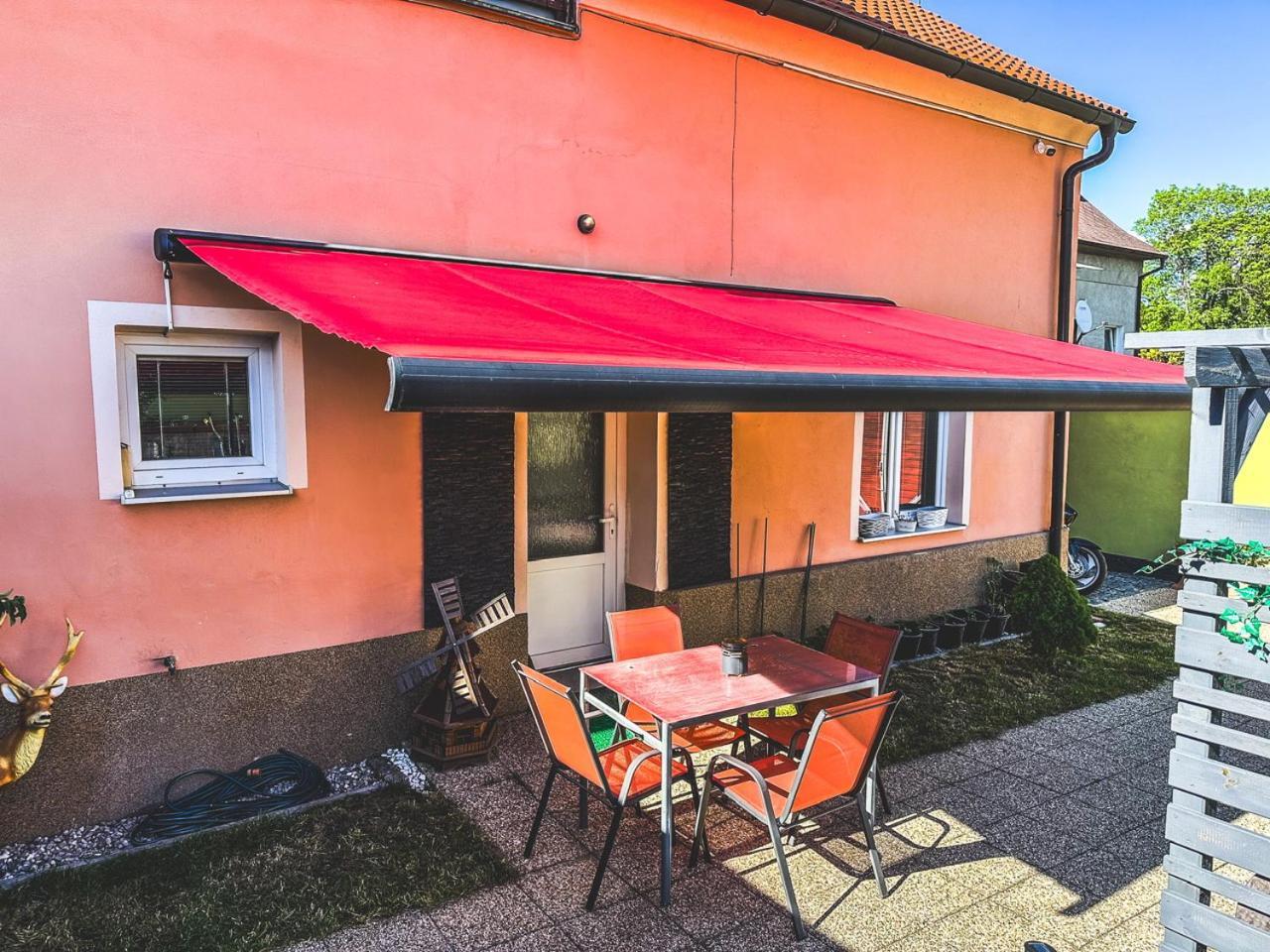 Apartman Pod Hradem Horšovský Týn Esterno foto