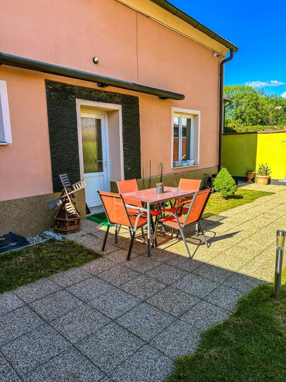 Apartman Pod Hradem Horšovský Týn Esterno foto